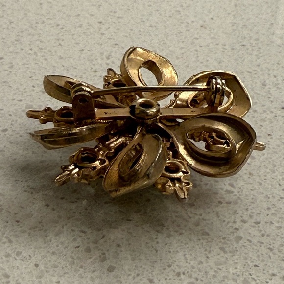 Vintage Brooch Gold Tone Rhinestones Sunburst Starburst MCM Mid-Century Modern - Picture 4 of 8